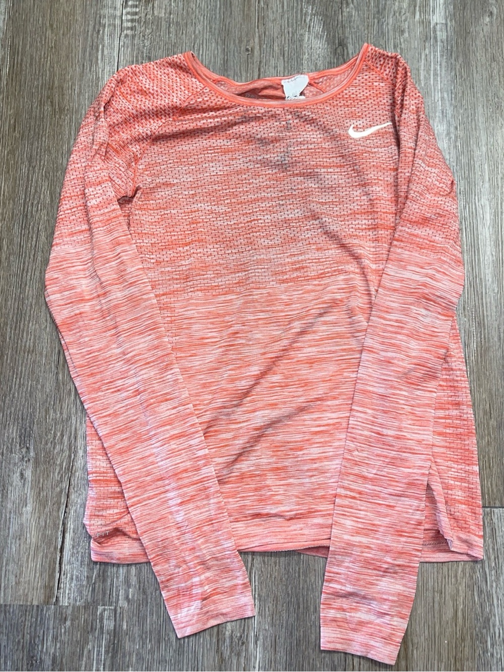 Nike Dri-Fit Long sleeve women’s Shirt SIZE M